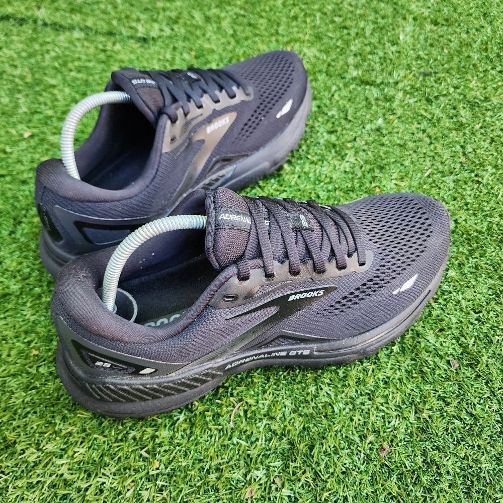 BROOKS ADRENALINE GTS 23 - Women's Sneakers - SIZE 9.5B - Picture 4 of 9